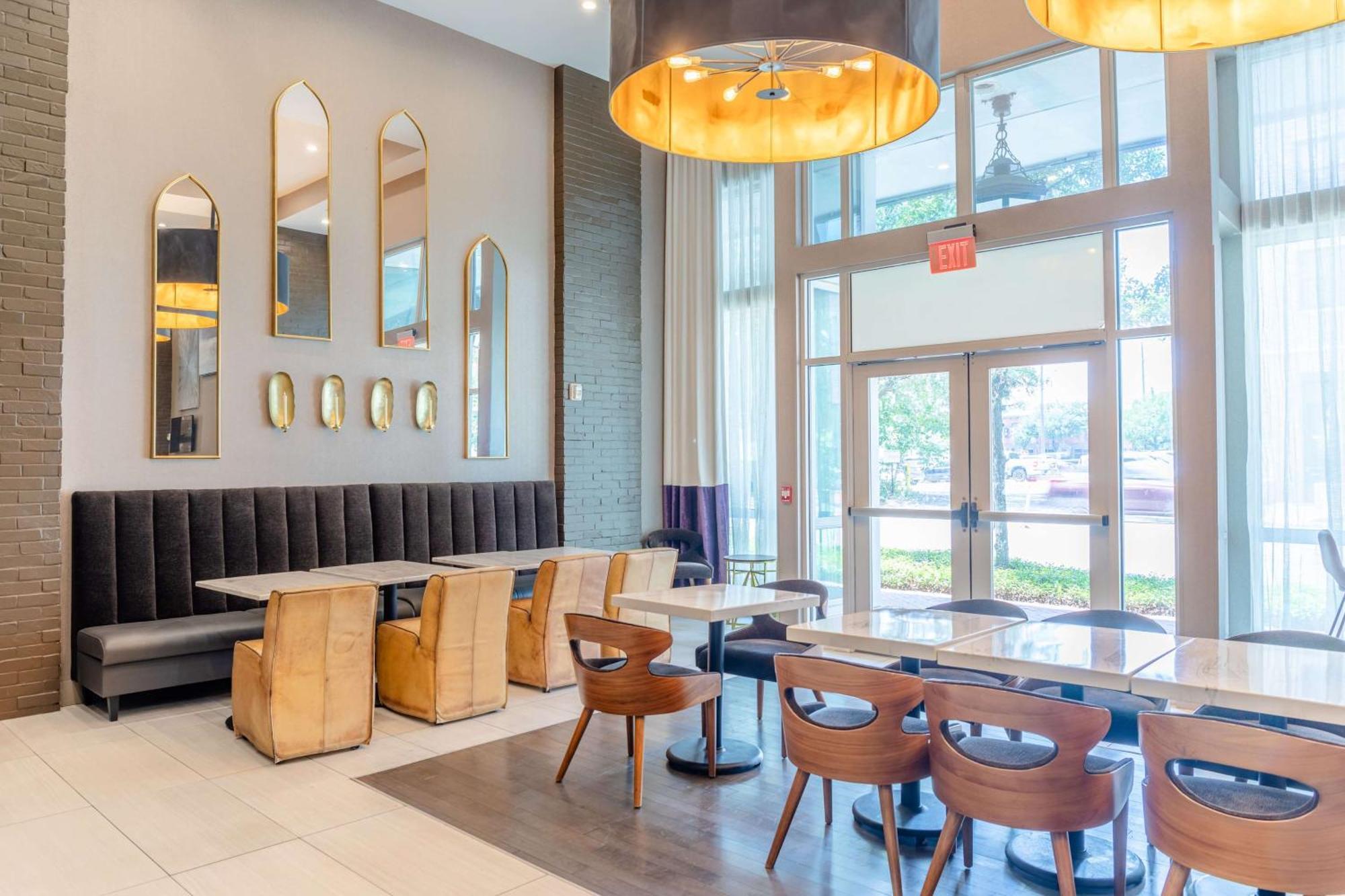 TRYP by Wyndham Savannah Exteriör bild