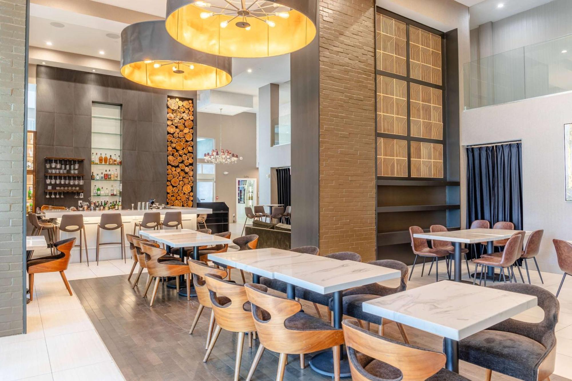 TRYP by Wyndham Savannah Exteriör bild
