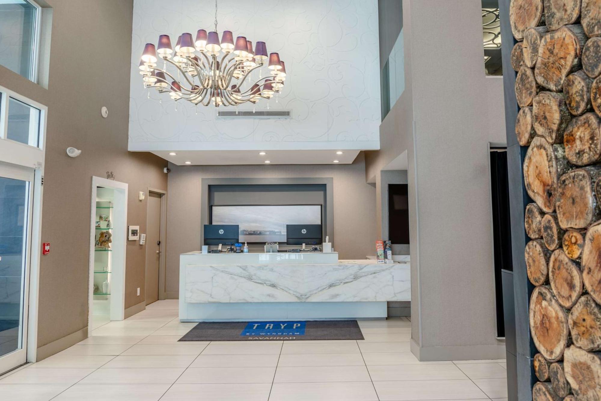 TRYP by Wyndham Savannah Exteriör bild